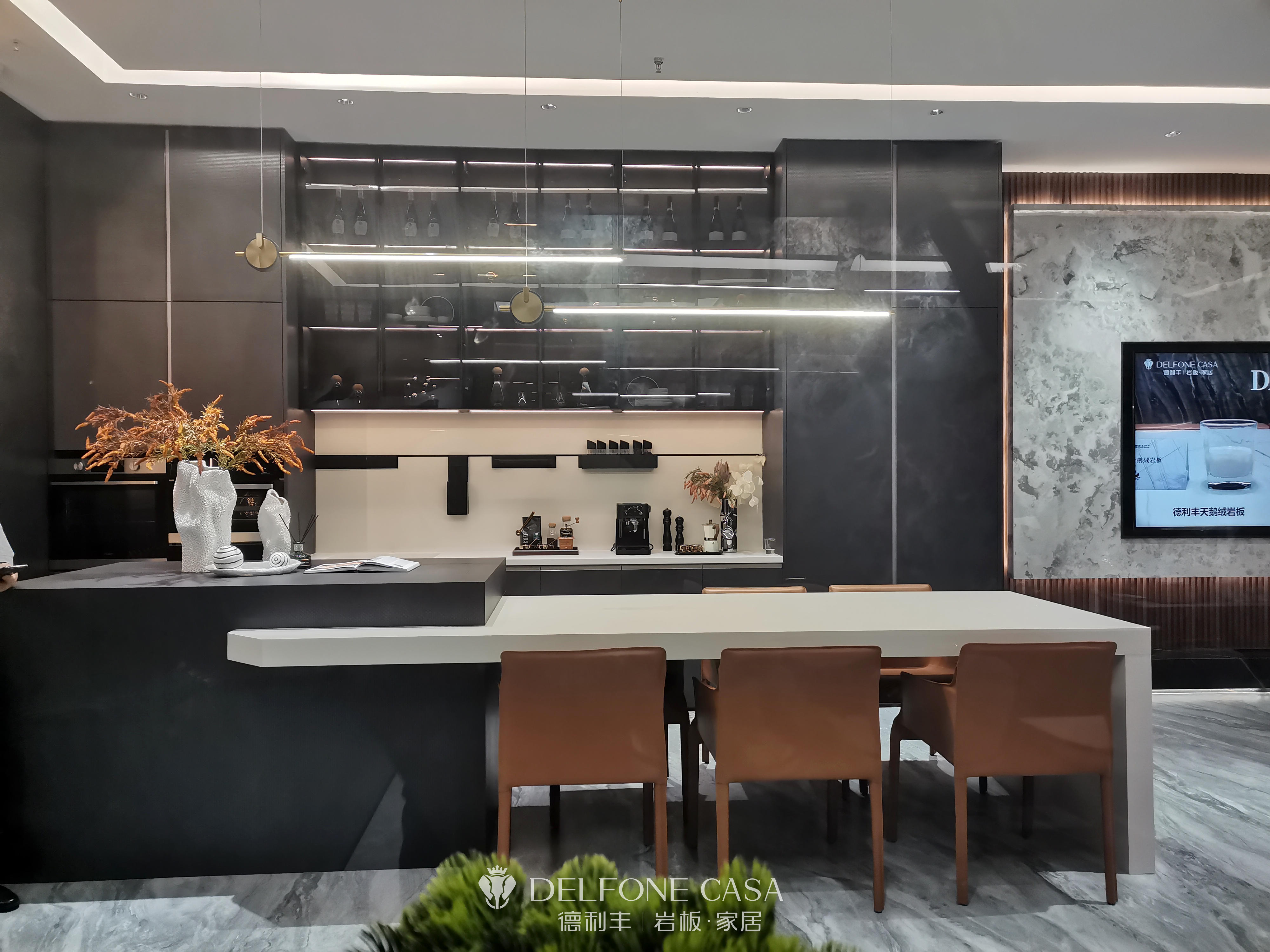 新店速遞 | 德利豐廣州巖板展館，打造輕奢大氣的質(zhì)感家居(圖4)